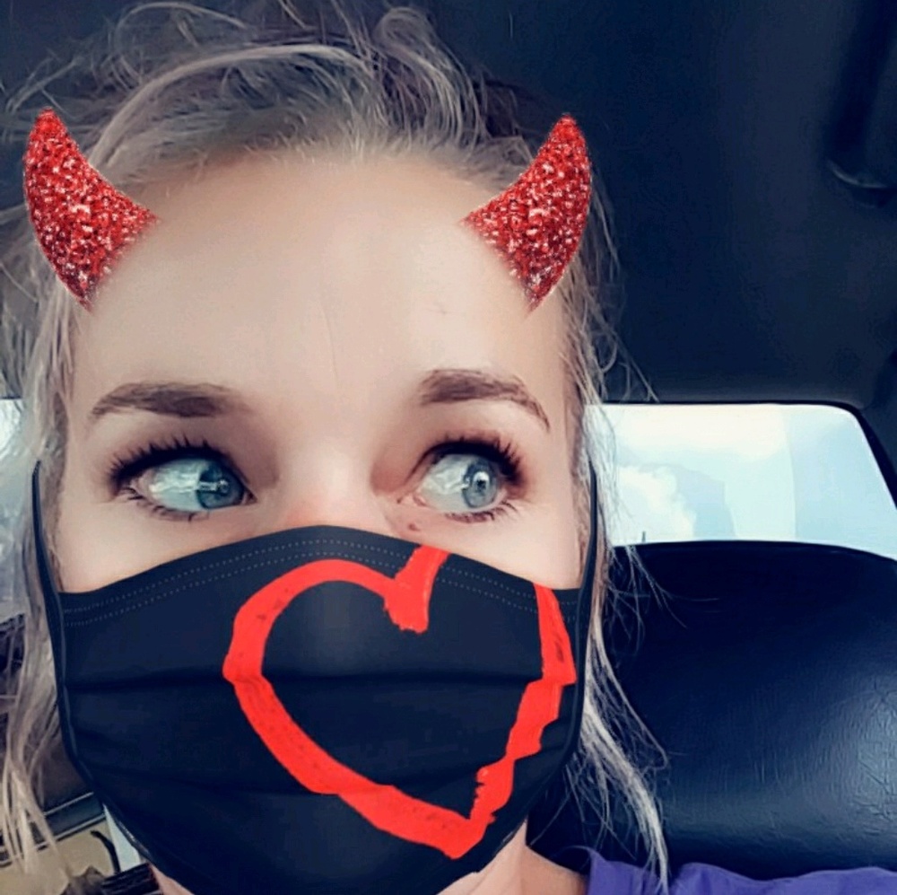 Meet your Posher, Angela